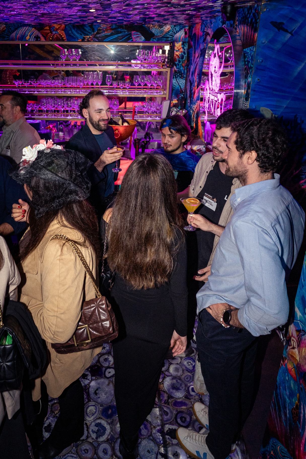 Ambiente en la barra de cócteles